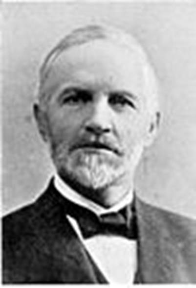 Et bilde som inneholder tekst, mann, person, dress

Automatisk generert beskrivelse