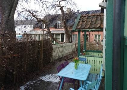 Et bilde som inneholder konstruksjon, utendrs, hus, grnn

Automatisk generert beskrivelse