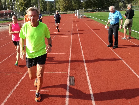 Et bilde som inneholder utendrs, bakke, sport, person

Automatisk generert beskrivelse